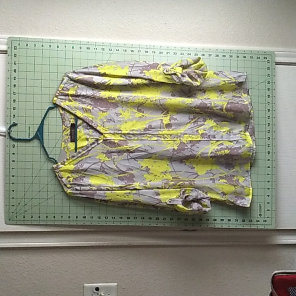 The Limited L 3/4 sleeve blouse